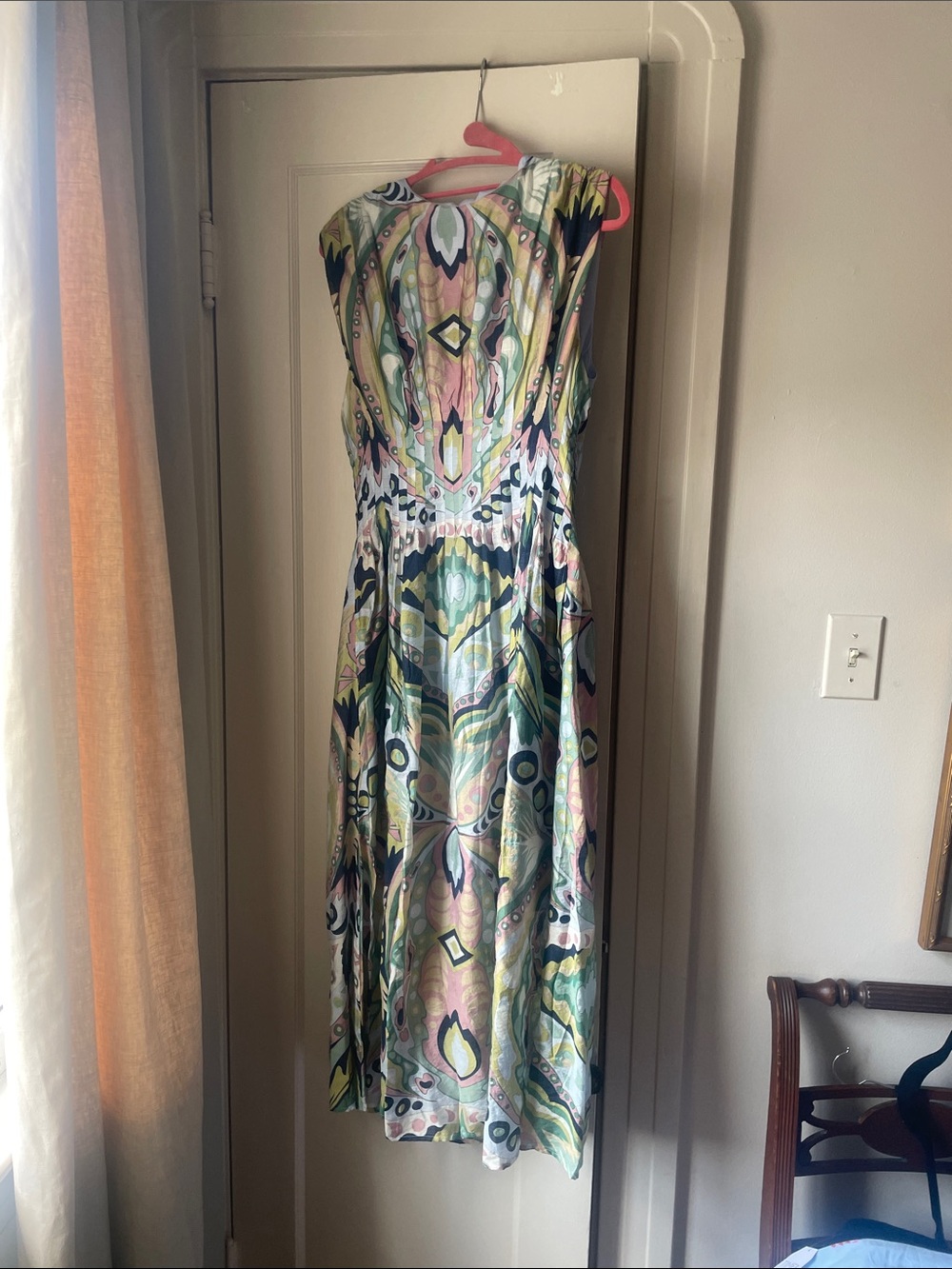 Sleeveless Multicolor Print Midi Dress